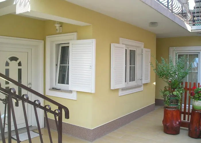 Family Ankica * Цриквеница